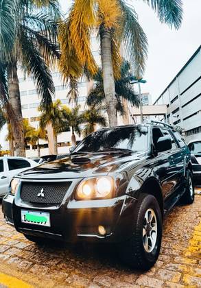 MITSUBISHI PAJERO 2.5 HD 4X4 8V TURBO INTERCOOLER DIESEL 4P MANUAL MITSUBISHI PAJERO 2.5 HD 4X4 8V TURBO INTERCOOLER DIESEL 4P MANUAL